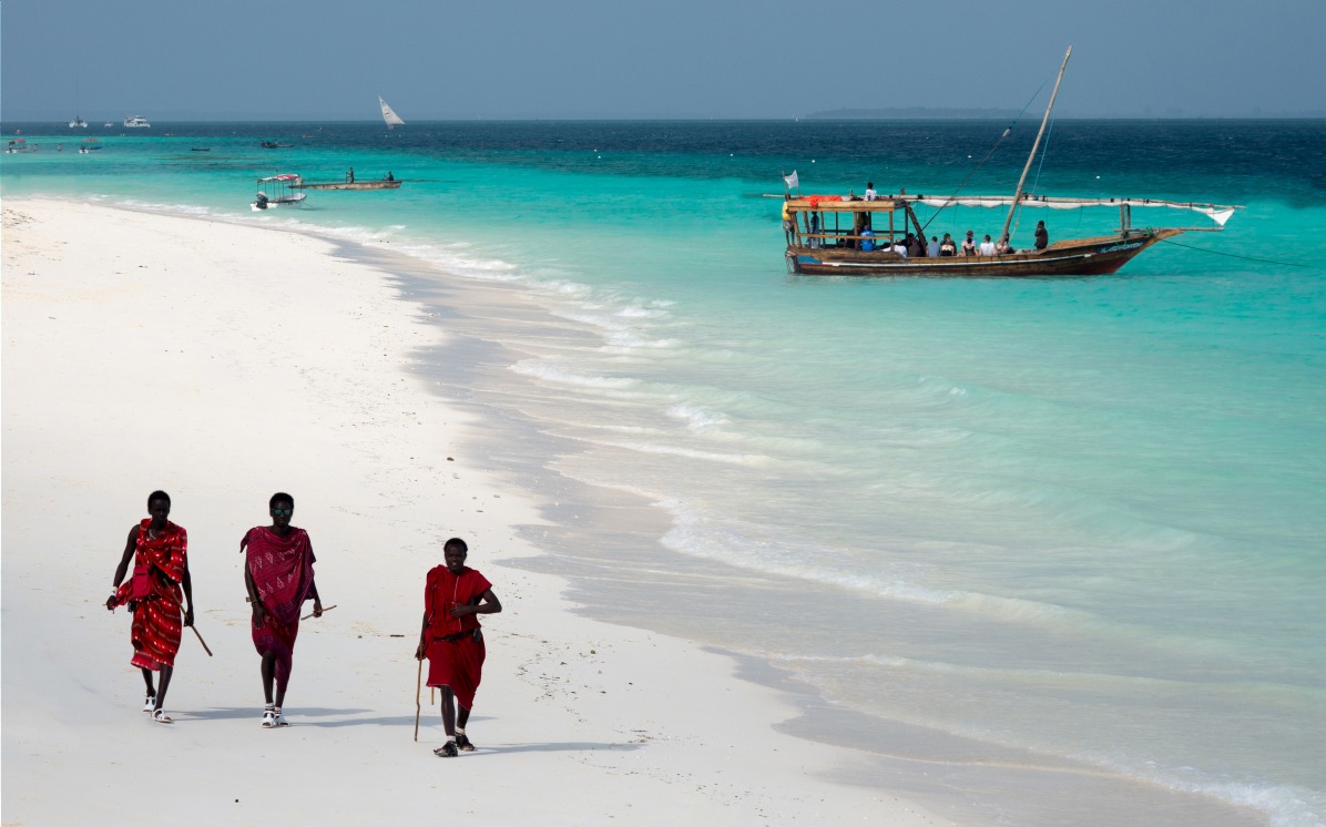 Tanzania: from the savannah to the paradise beaches